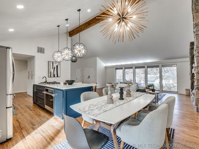 10502 S Quebec Avenue, Tulsa, OK 74137