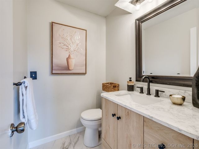 10502 S Quebec Avenue, Tulsa, OK 74137