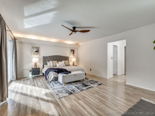 10502 S Quebec Avenue, Tulsa, OK 74137