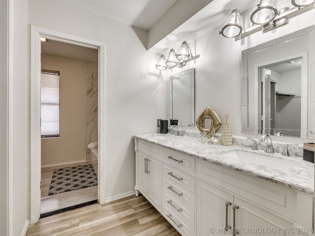 10502 S Quebec Avenue, Tulsa, OK 74137