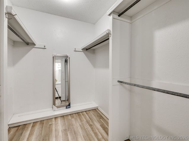 10502 S Quebec Avenue, Tulsa, OK 74137