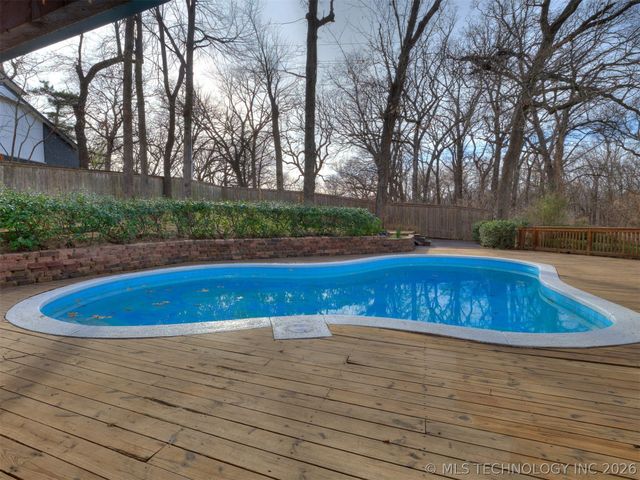 10502 S Quebec Avenue, Tulsa, OK 74137