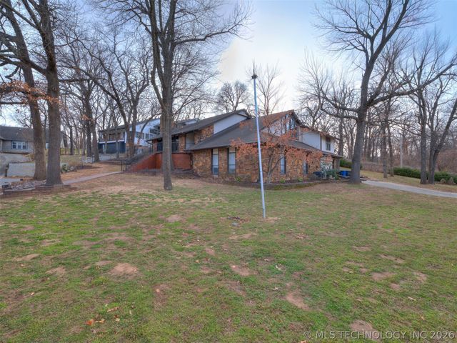 10502 S Quebec Avenue, Tulsa, OK 74137