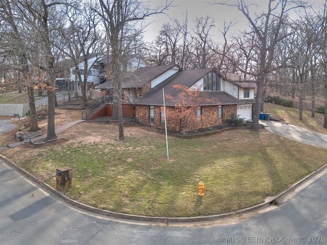 10502 S Quebec Avenue, Tulsa, OK 74137
