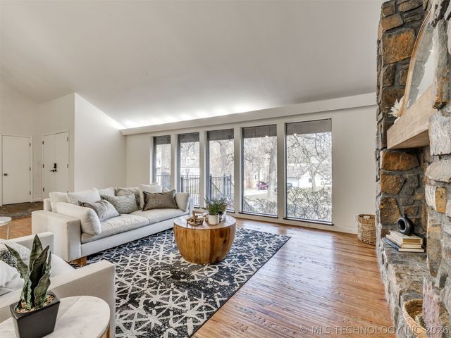 10502 S Quebec Avenue, Tulsa, OK 74137