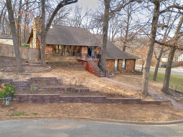 10502 S Quebec Avenue, Tulsa, OK 74137