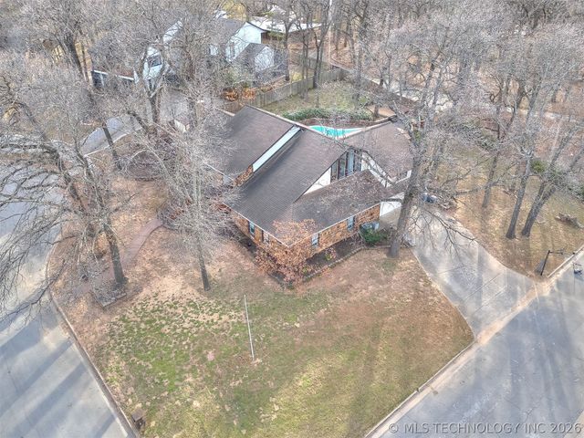 10502 S Quebec Avenue, Tulsa, OK 74137