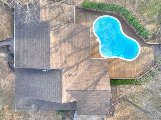 10502 S Quebec Avenue, Tulsa, OK 74137