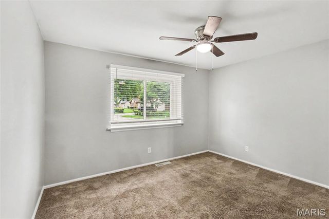 5172 Priorybrook Road, Black Jack, MO 63033