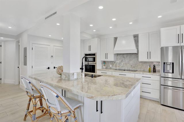 1149 Hillsboro Mile 112, Hillsboro Beach, FL 33062