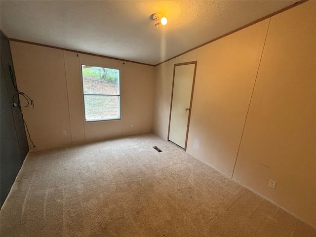 137 Neely Trail, Gainesville, TX 76240