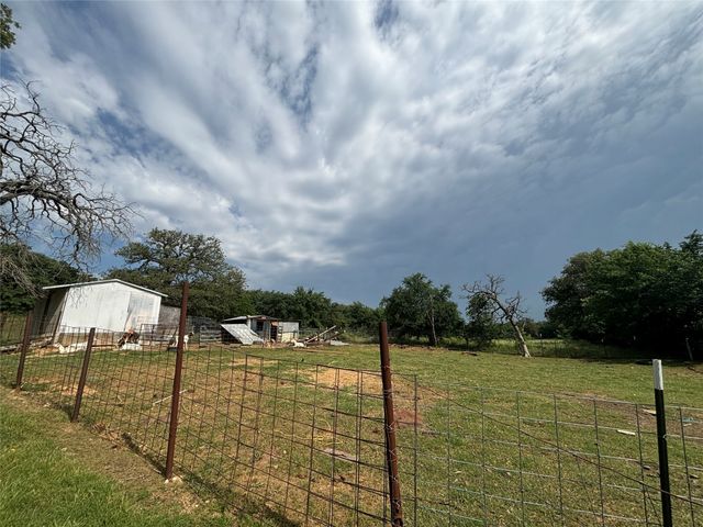 137 Neely Trail, Gainesville, TX 76240