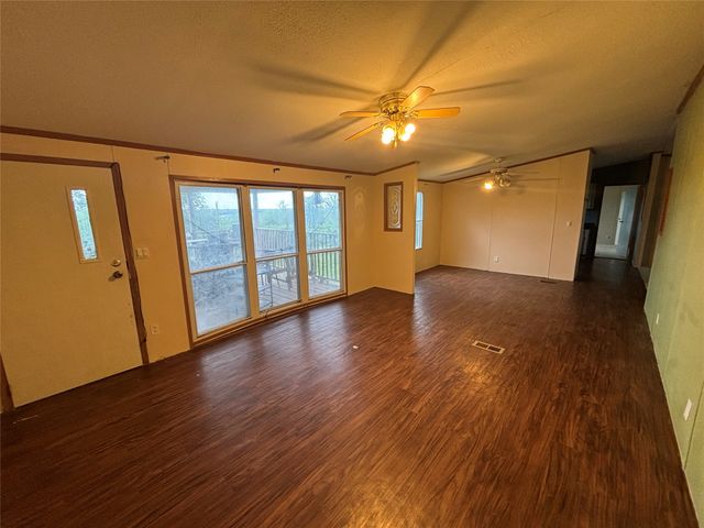 137 Neely Trail, Gainesville, TX 76240