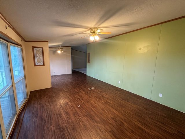 137 Neely Trail, Gainesville, TX 76240