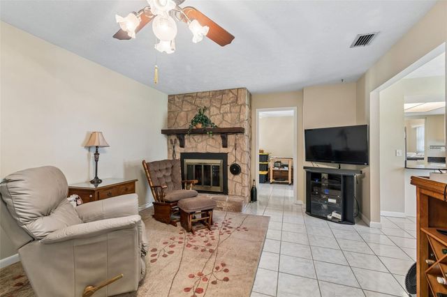 2321 WOOTEN ROAD, Dover, FL 33527