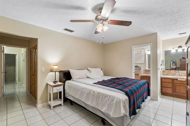 2321 WOOTEN ROAD, Dover, FL 33527