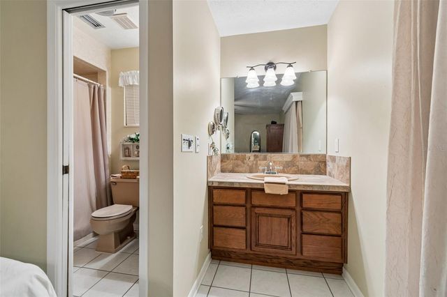 2321 WOOTEN ROAD, Dover, FL 33527