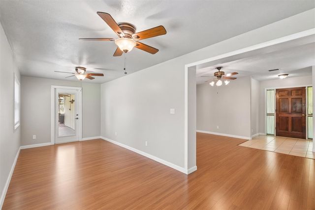 2321 WOOTEN ROAD, Dover, FL 33527