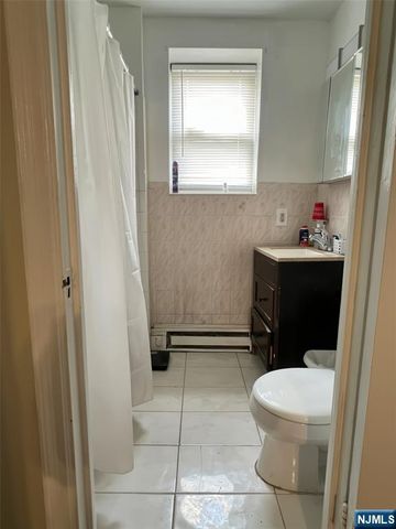 19 Lyons Avenue 203, Newark, NJ 07112
