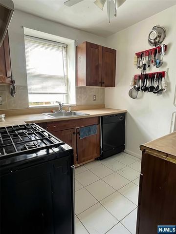 19 Lyons Avenue 203, Newark, NJ 07112