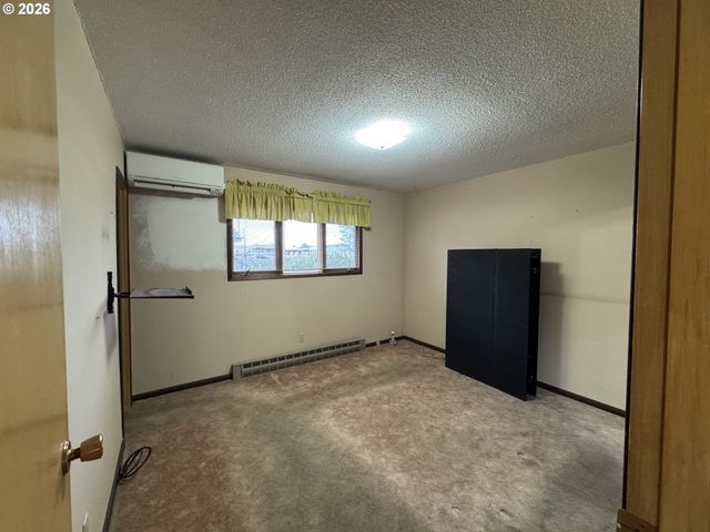 702 ELM Dr, Goldendale, WA 98620