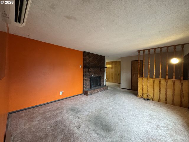 702 ELM Dr, Goldendale, WA 98620