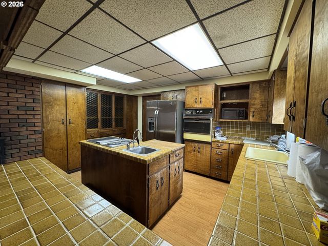 702 ELM Dr, Goldendale, WA 98620