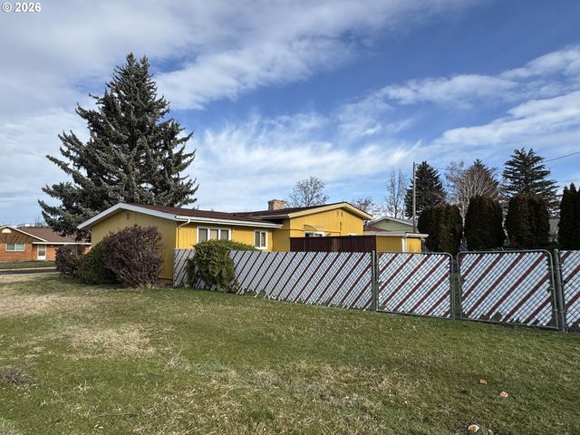 702 ELM Dr, Goldendale, WA 98620