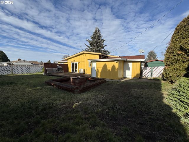 702 ELM Dr, Goldendale, WA 98620