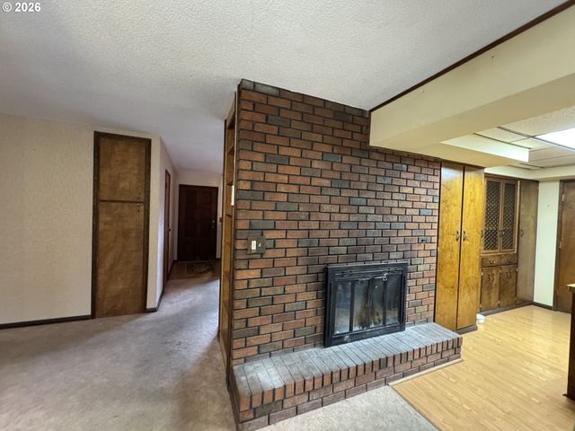 702 ELM Dr, Goldendale, WA 98620