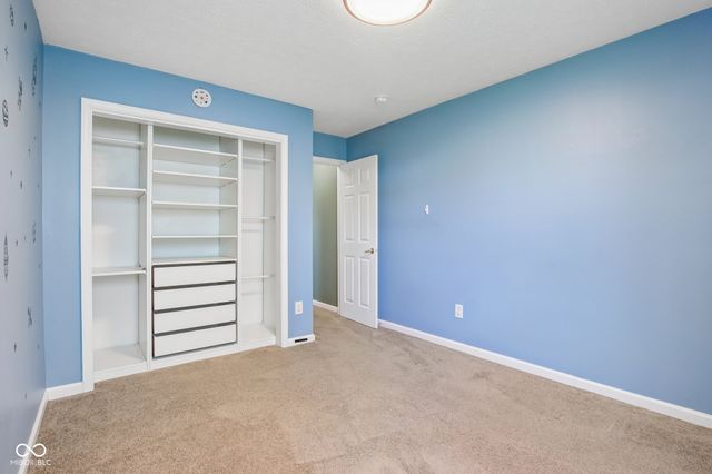 5812 Wooden Branch, Indianapolis, IN 46221