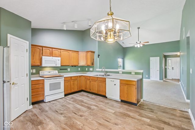 5812 Wooden Branch, Indianapolis, IN 46221
