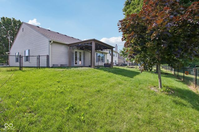 5812 Wooden Branch, Indianapolis, IN 46221