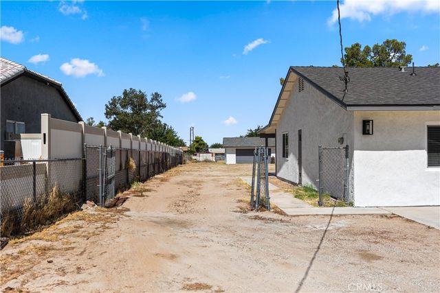 14804 Live Oak, Hesperia, CA 92345