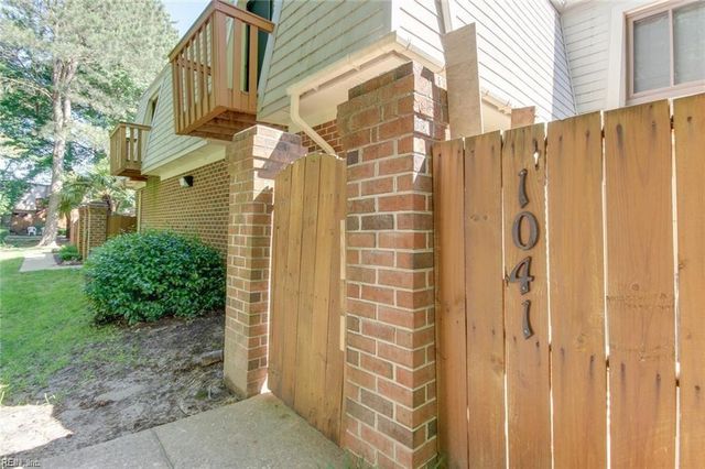 1041 Angler LN, Virginia Beach, VA 23451