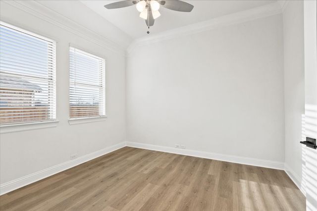 208 Bristol Lane, Azle, TX 76020