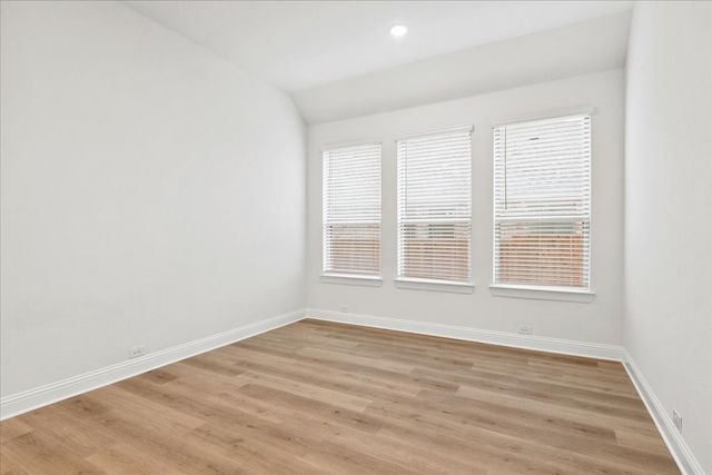 208 Bristol Lane, Azle, TX 76020