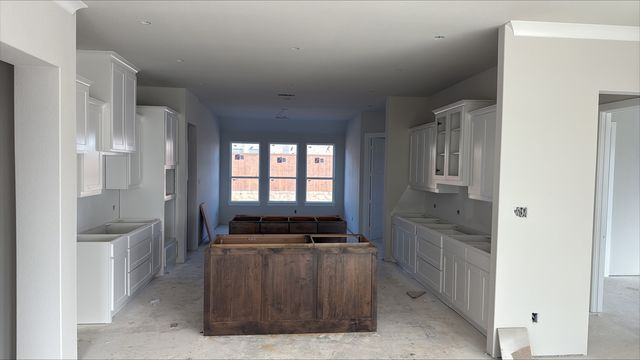 208 Bristol Lane, Azle, TX 76020