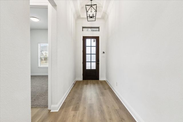 208 Bristol Lane, Azle, TX 76020