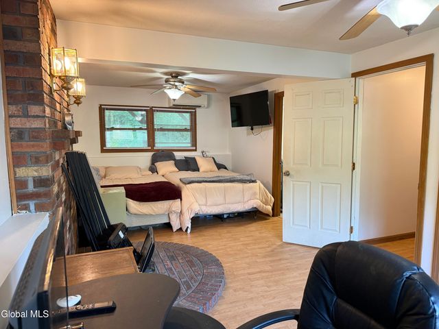 35 San Luis Road, Northumberland, NY 12831