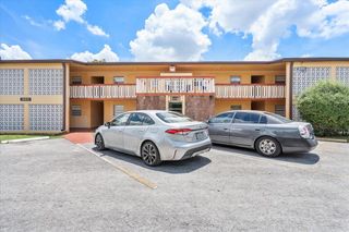18801 NE 2ND Avenue 1005, Miami, FL 33179