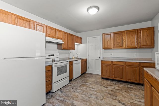 13608 MARYLAND AVE, Blue Ridge Summit, PA 17214