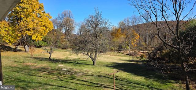 13608 MARYLAND AVE, Blue Ridge Summit, PA 17214