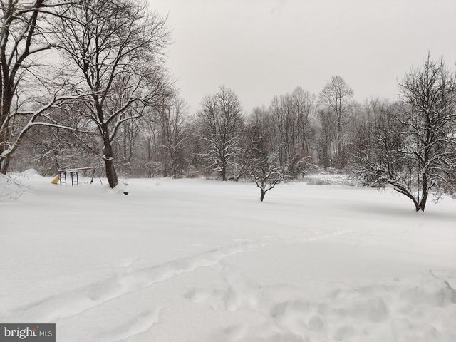 13608 MARYLAND AVE, Blue Ridge Summit, PA 17214