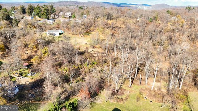 13608 MARYLAND AVE, Blue Ridge Summit, PA 17214