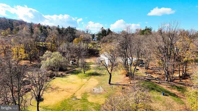 13608 MARYLAND AVE, Blue Ridge Summit, PA 17214