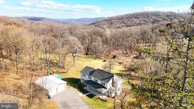 13608 MARYLAND AVE, Blue Ridge Summit, PA 17214