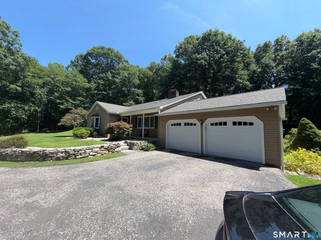 167 Moose Hill Road, Oxford, CT 06478