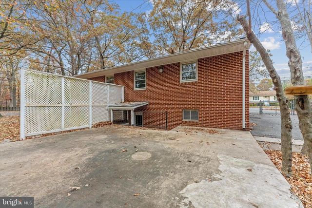 6548 WINDHAM AVE, Alexandria, VA 22315