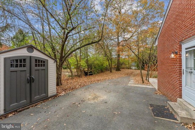 6548 WINDHAM AVE, Alexandria, VA 22315